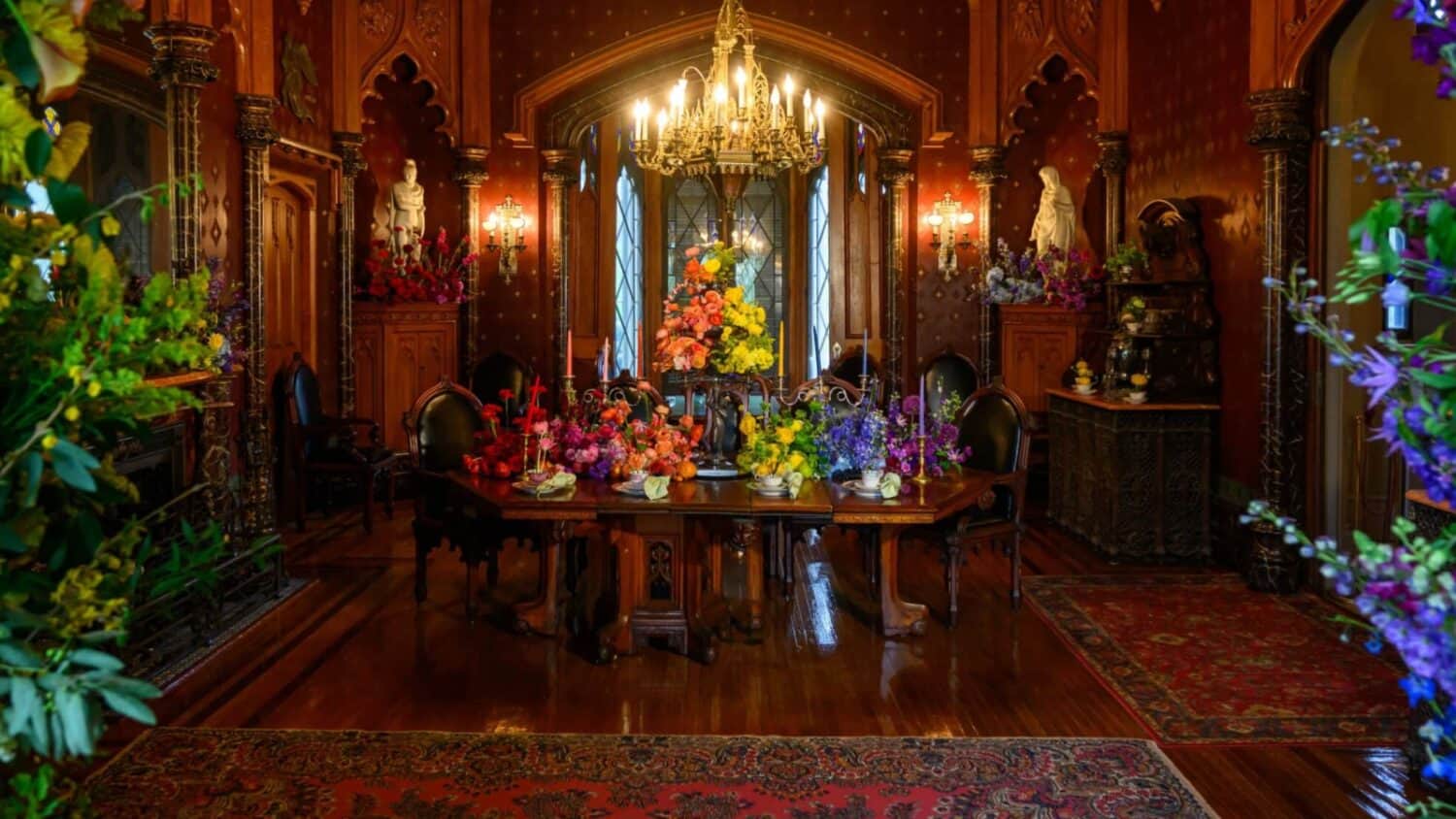 Flower House & Market | Lyndhurst Mansion